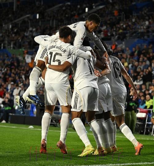 西甲-皇马大轮换主场1-0赫塔菲 阿森西奥远射破门 西甲-皇马大轮换主场1-0赫塔菲 阿森西奥远射破门